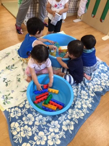 0 2歳児 室内遊び アスク府中本町保育園