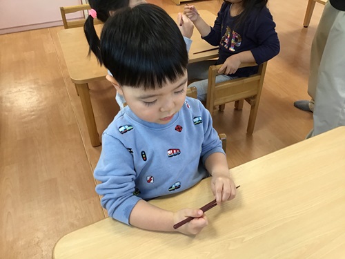 こあら　お箸の練習.jpg