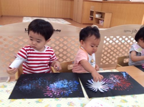 花火の製作 アスクくらまえ保育園