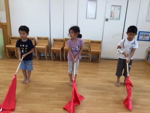 さくらぐみ カラーガード アスク彩都西保育園 さくらぐみ カラーガード アスク彩都西保育園