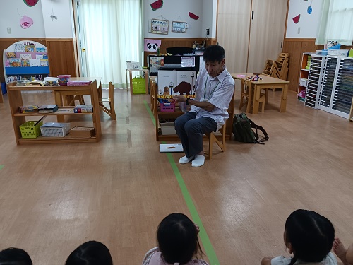 読み聞かせ1.jpg