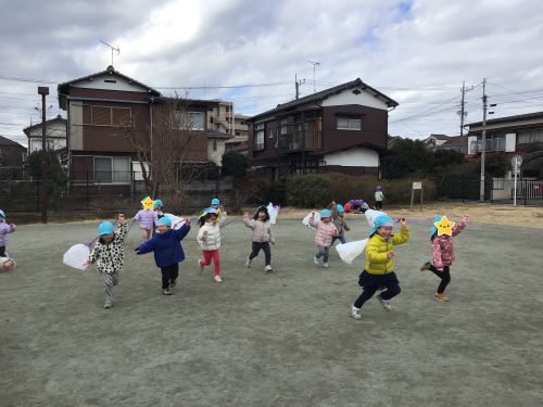 すみれ　凧あげ.jpg