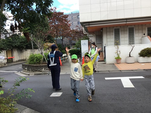 横断男子.jpg
