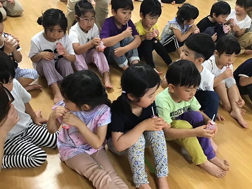 みんなで飲むと美味しいね.JPG