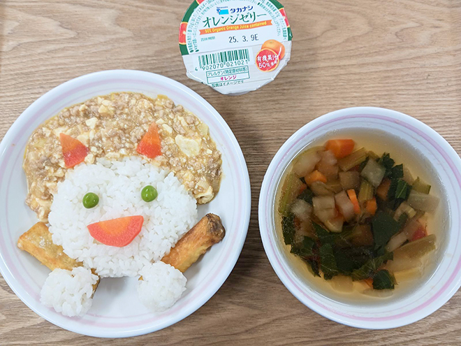 給食
