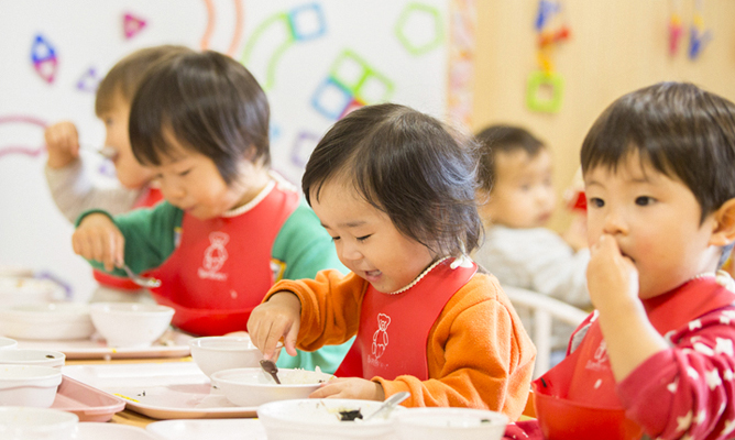 バランスが良く安全な給食