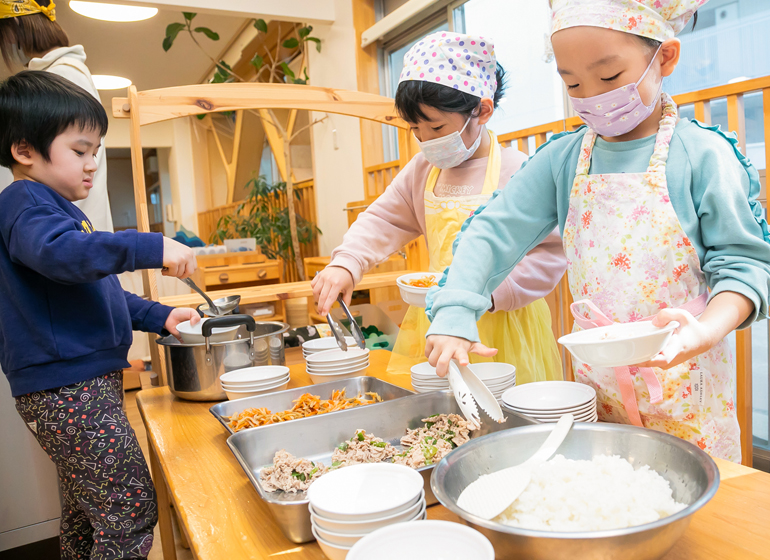 バイキング給食