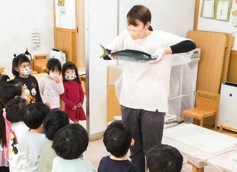 お魚解体ショー